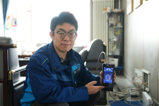 北京移动迎来首位“双万兆”用户，现场测速有线网络下行速率达到9600Mbps