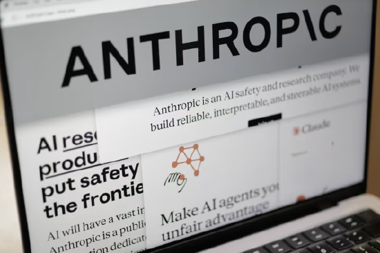 特朗普刚下令禁用Anthropic 美军数小时后就在中东打击行动中使用该公司AI工具