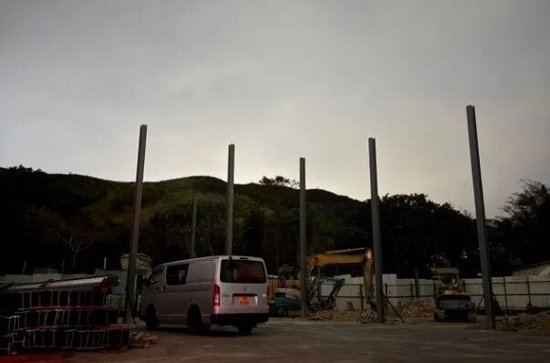 持续燃烧数小时!香港突发山火,连绵上百米,深圳多处可见“火龙”,最新消息